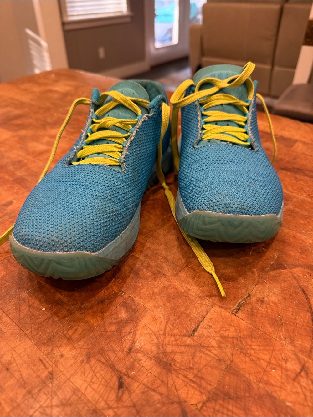 NOBULL Teal Mesh Training Shoes with Yellow Laces